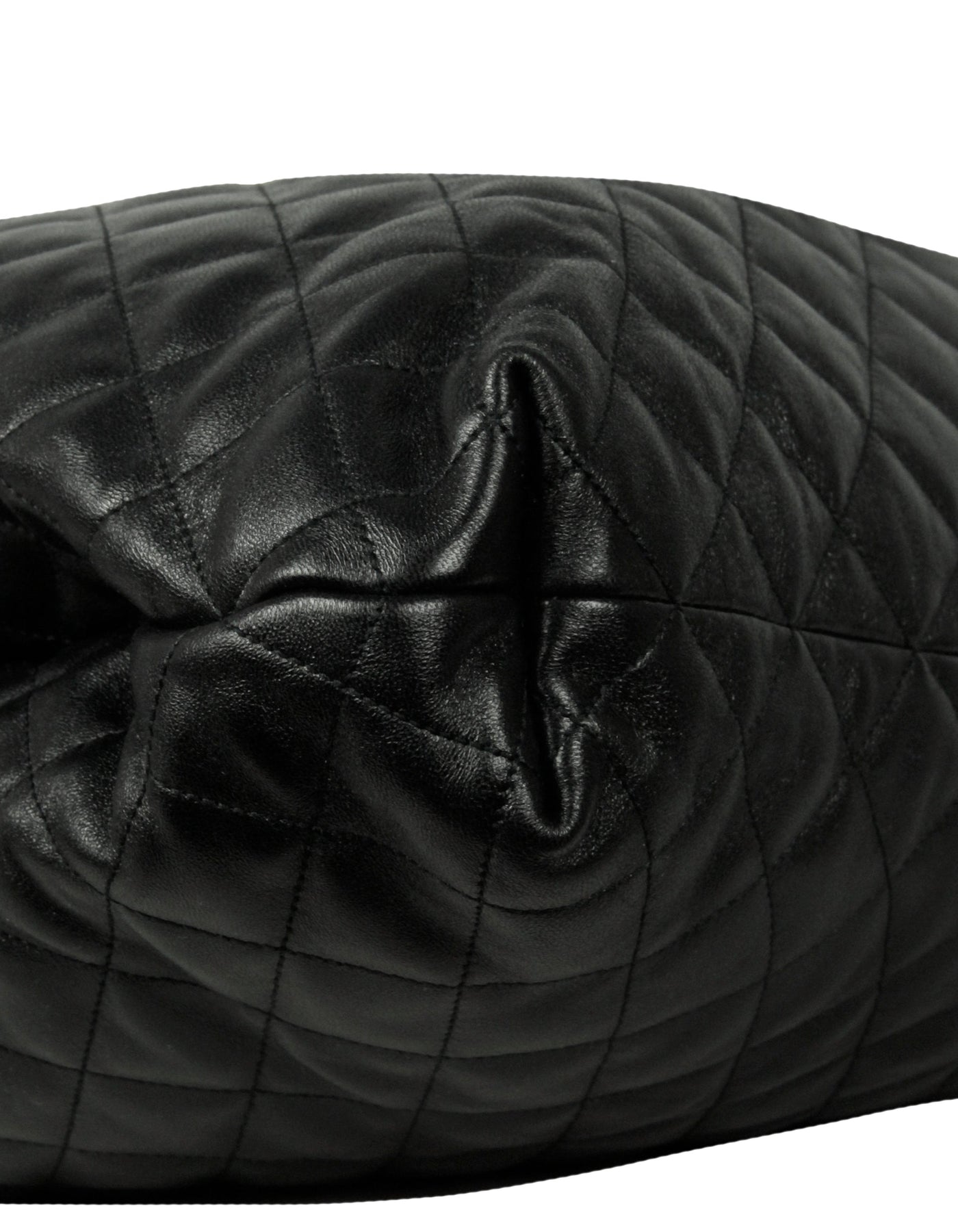 Saint Laurent Icare Maxi Quilted Leather Shopper - Black