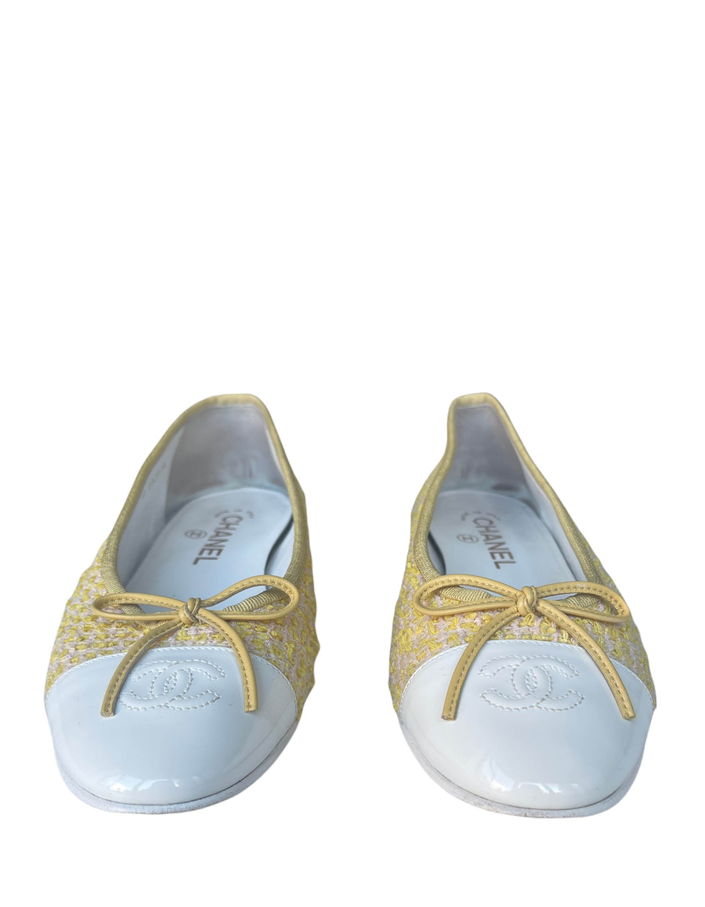 Chanel 2021 Yellow Tweed/ White Patent CC Ballerina Flats sz 39