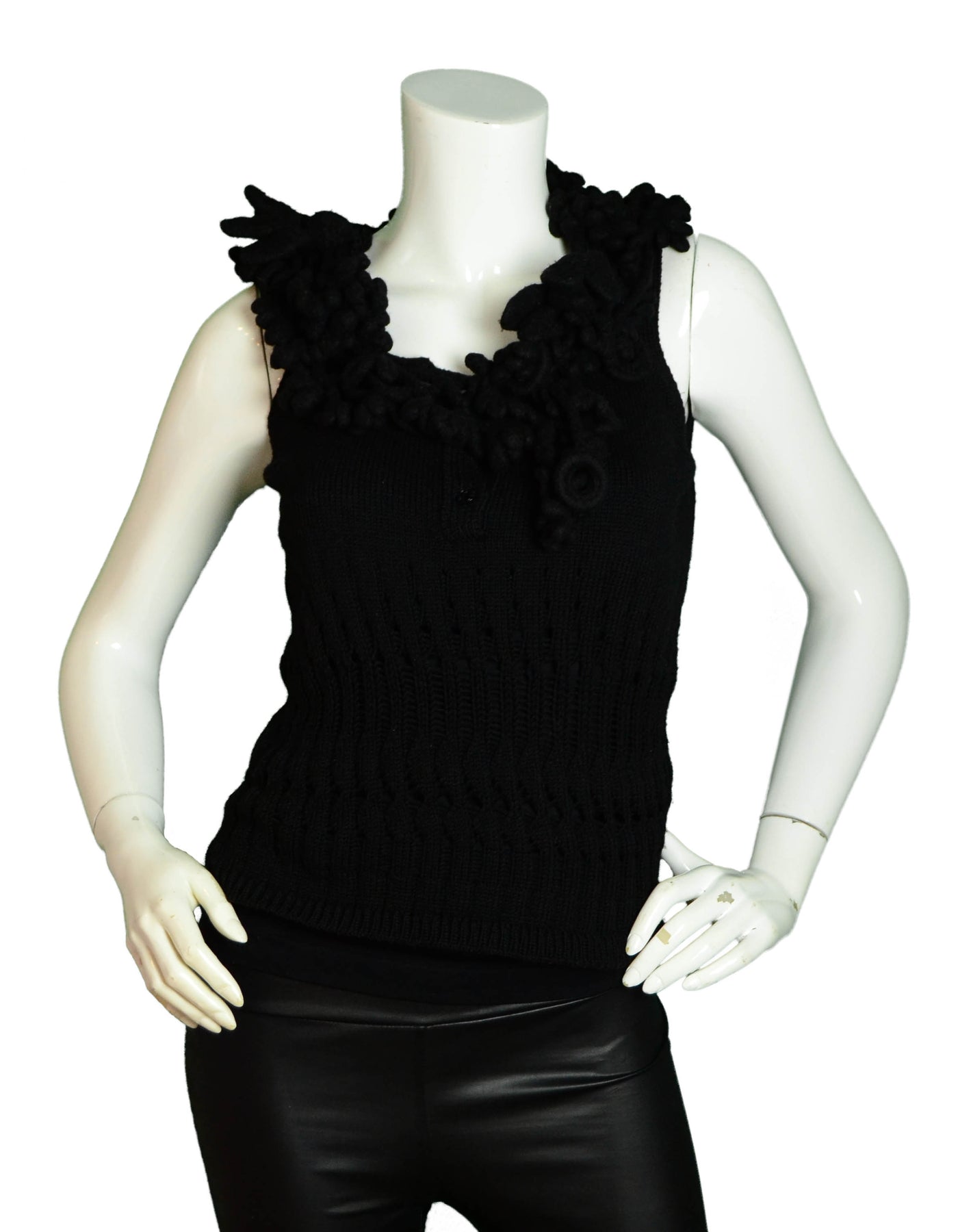 Chanel Black Knit Sleeveless Top w/Chunky Crochet Trim FR38