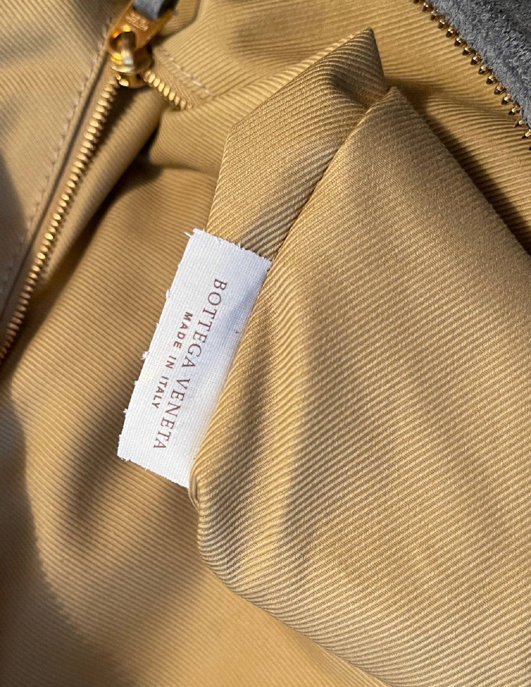 Bottega Veneta's Hop Bag: Details And Price | Preview.ph